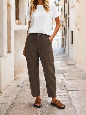 Flamingals Solid Stitch Detail Mid Waist Barrel Leg Crop Pants Size Small NWT